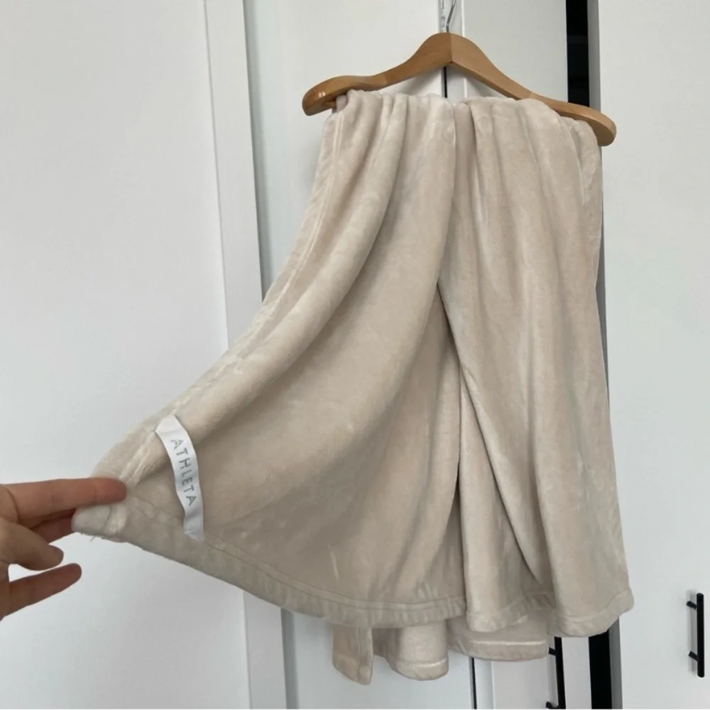 🍁Athleta Fleece Blanket “Double Cozy Karma” 54x70
